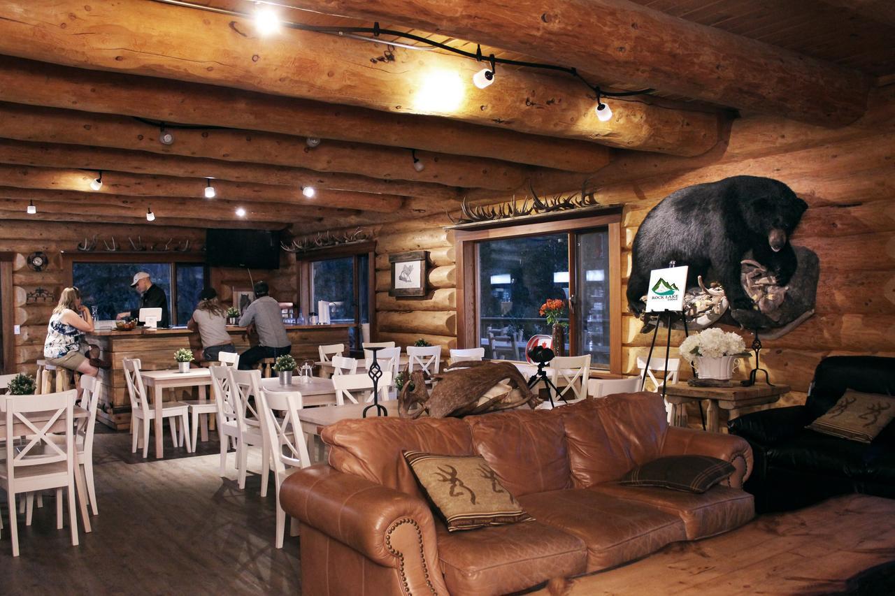 Rock Lake Lodge Rock Lake Lodge Provincial Park Экстерьер фото